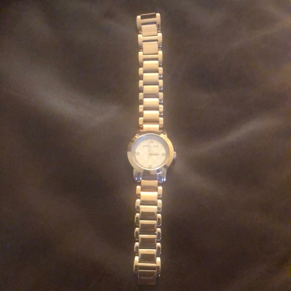 Michael Kors Watch - Picture 2 of 4